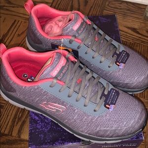 Sketchers healthcare pro women’s size 8 NWT